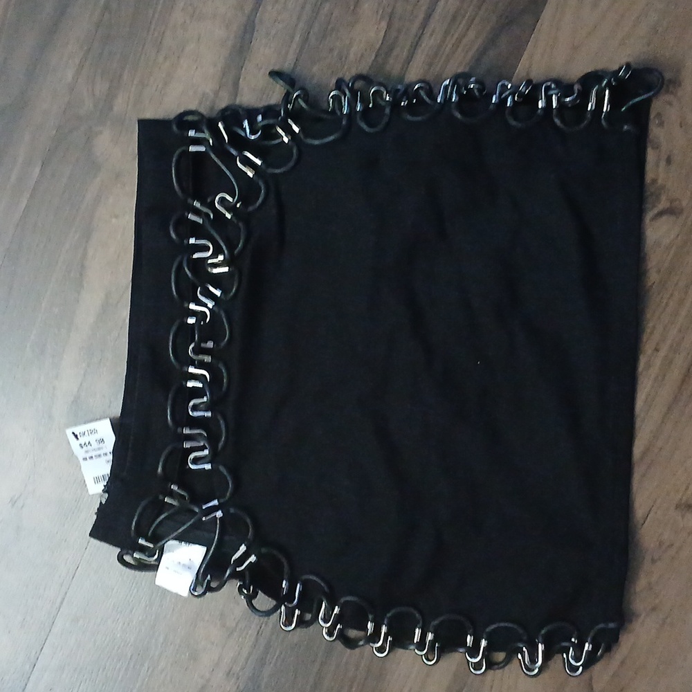 Women black mini skirt